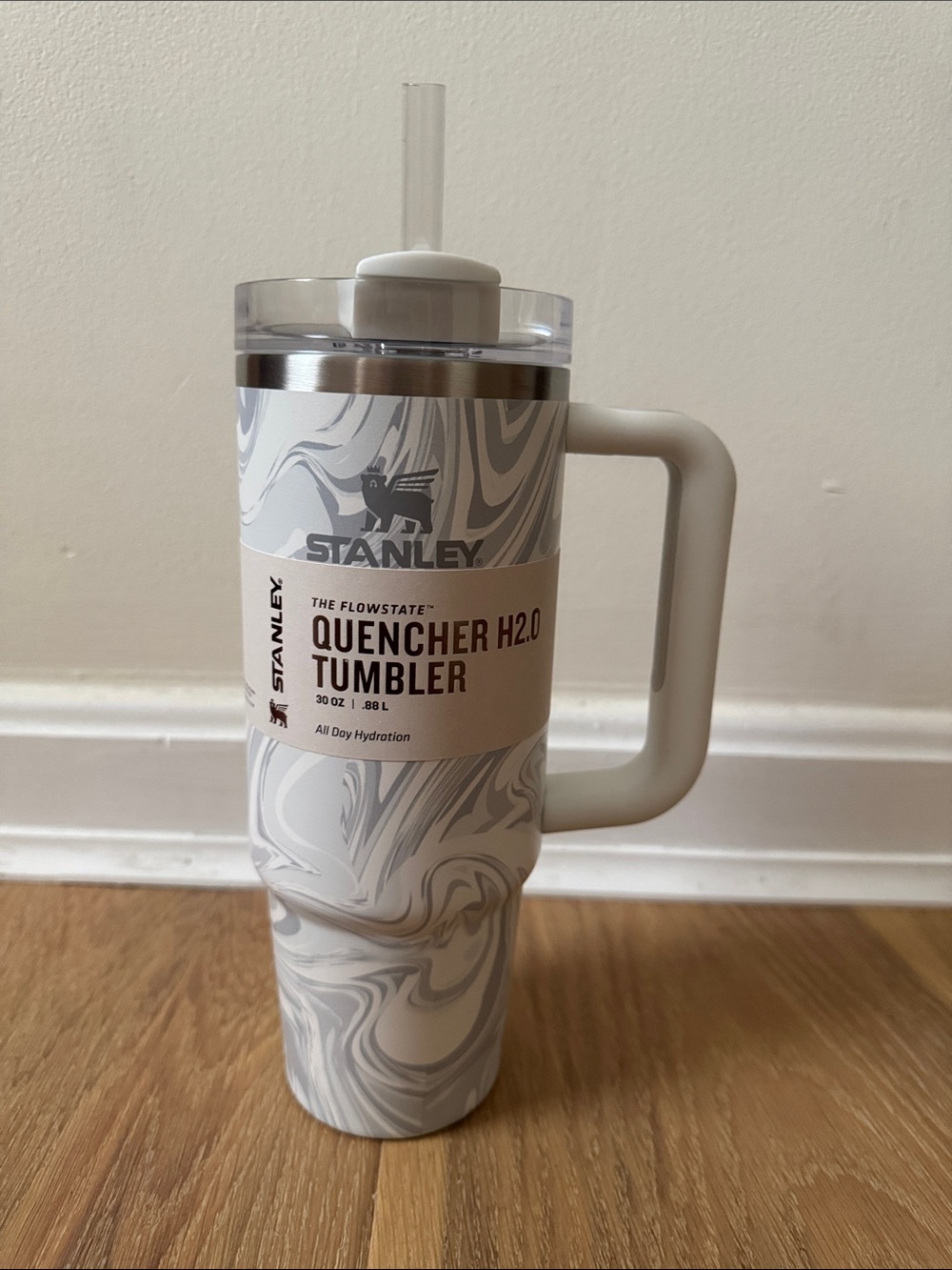 Stanley Quencher H2.0 30oz Tumbler - Picture 2 of 5